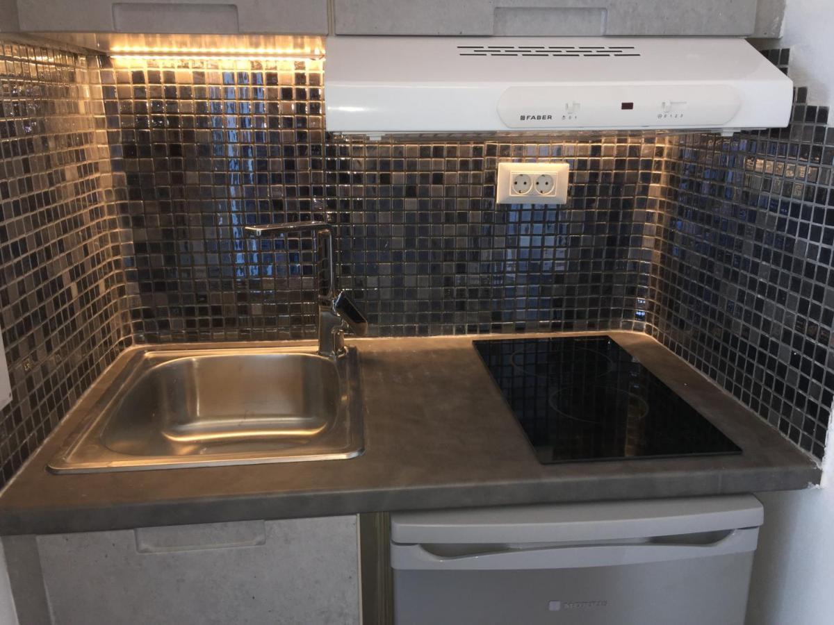 Ariana Eco Suites Adults Only Fira  Exterior foto