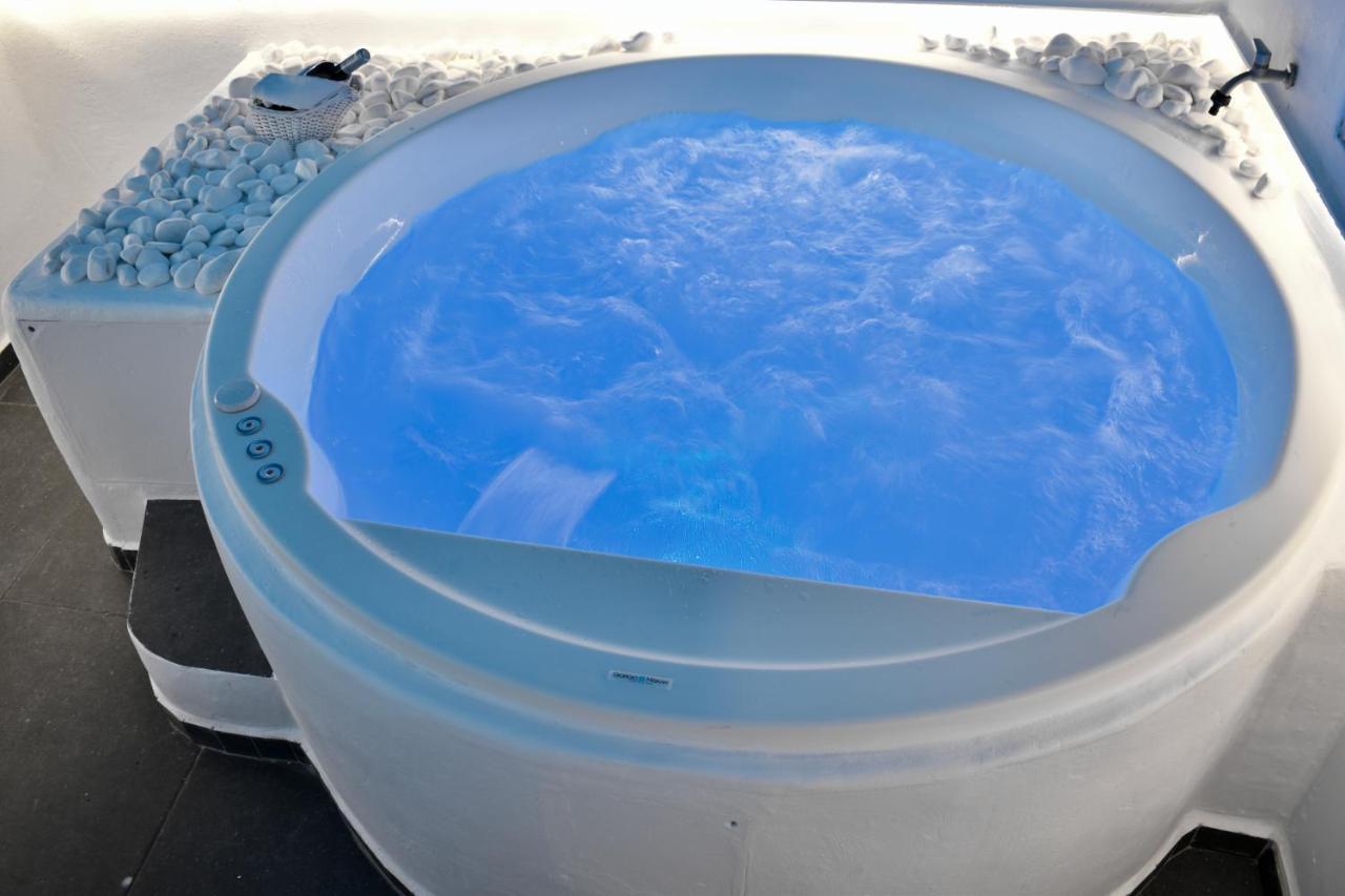 Ariana Eco Suites Adults Only Fira  Exterior foto